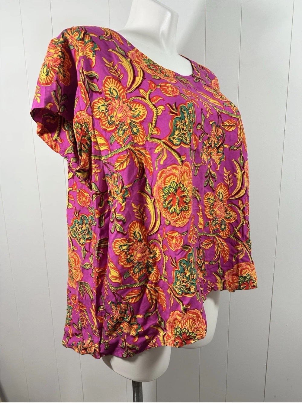 NEW Jones New York Size 2X Short Sleeve Pink Floral Top Tunic Back Button Rayon - Picture 2 of 8